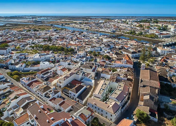 Casa Emeline-stunning Family With Pool Willa *
