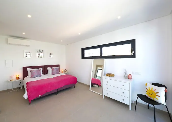 Casa Emeline-stunning Family With Pool Willa Tavira