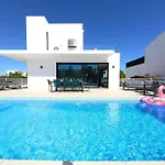 Casa Emeline-stunning Family With Pool Villa